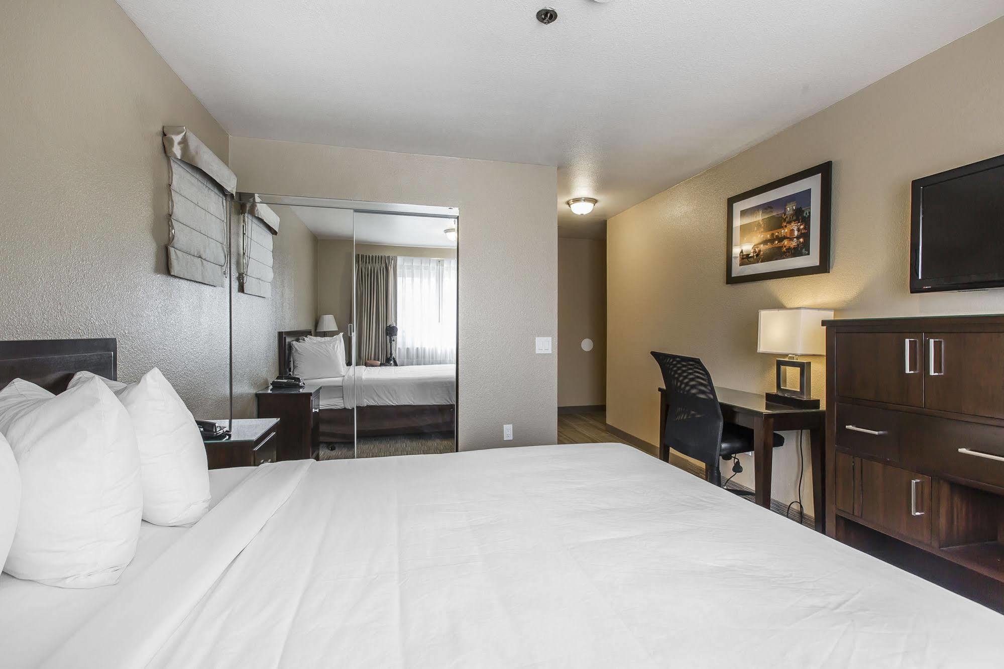 Quality Inn San Diego Downtown North 외부 사진