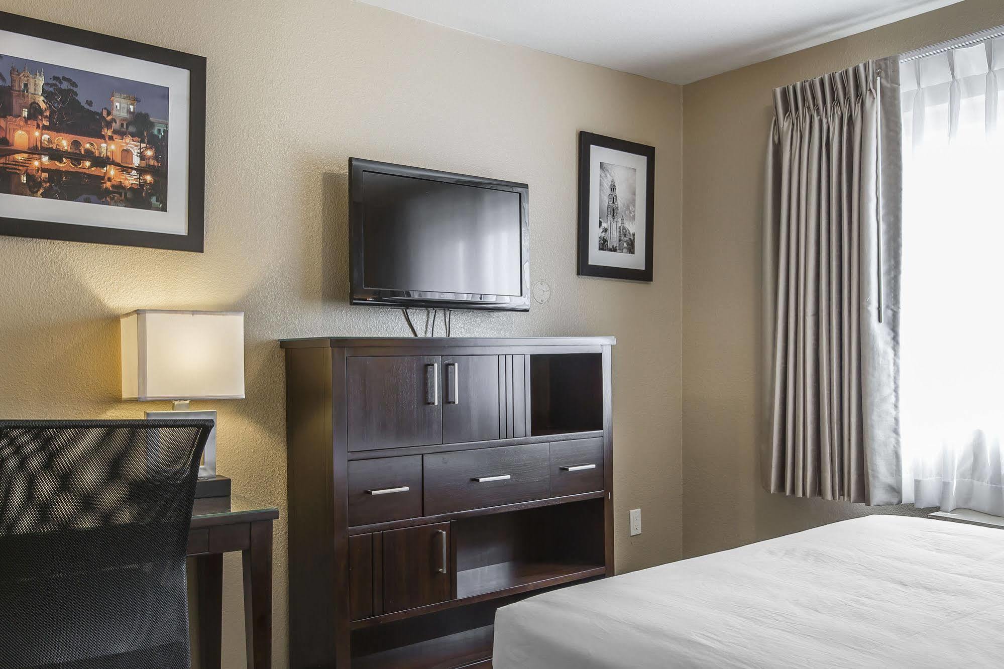 Quality Inn San Diego Downtown North 외부 사진